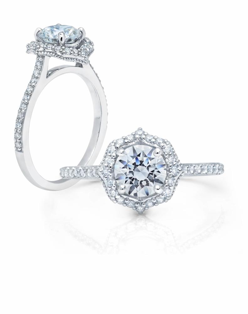 On a Budget? You Can Still Maximize Your Engagement Ring Size | With Clarity